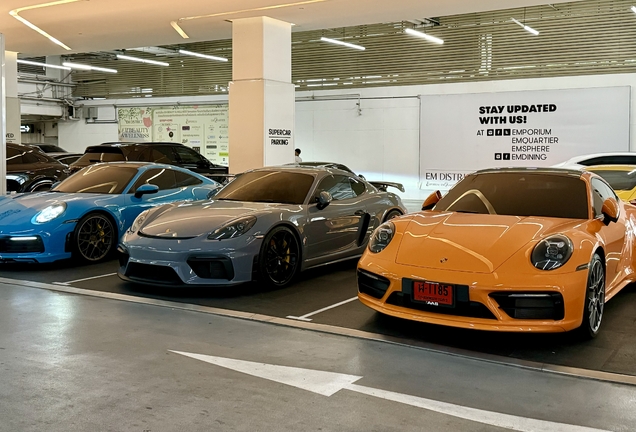 Porsche 718 Cayman GT4