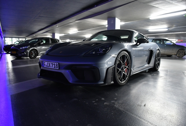 Porsche 718 Spyder RS