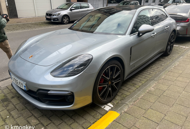 Porsche 971 Panamera GTS Sport Turismo