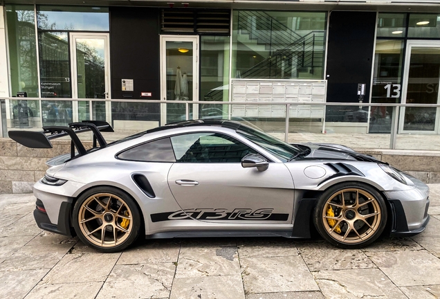 Porsche 992 GT3 RS Weissach Package