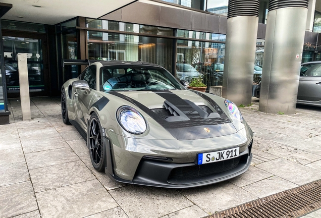 Porsche 992 GT3 RS Weissach Package