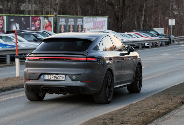 Porsche Cayenne Coupé Turbo E-Hybrid