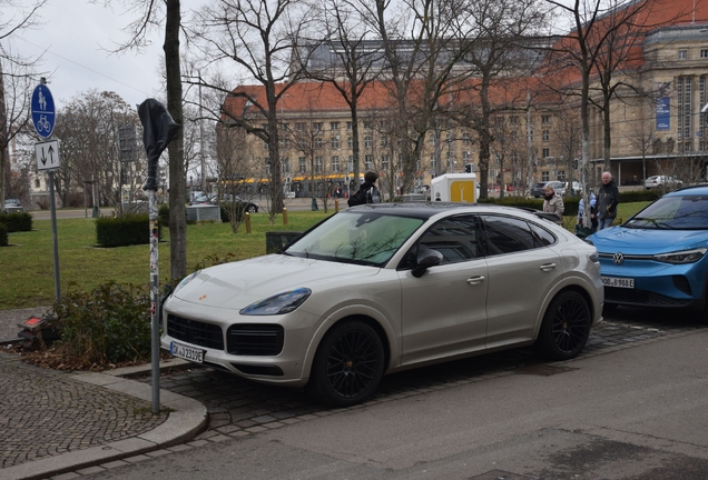 Porsche Cayenne Coupé Turbo S E-Hybrid