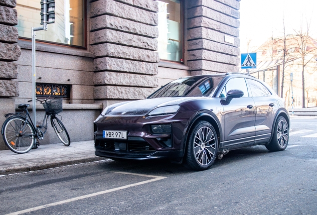 Porsche Macan EV Turbo