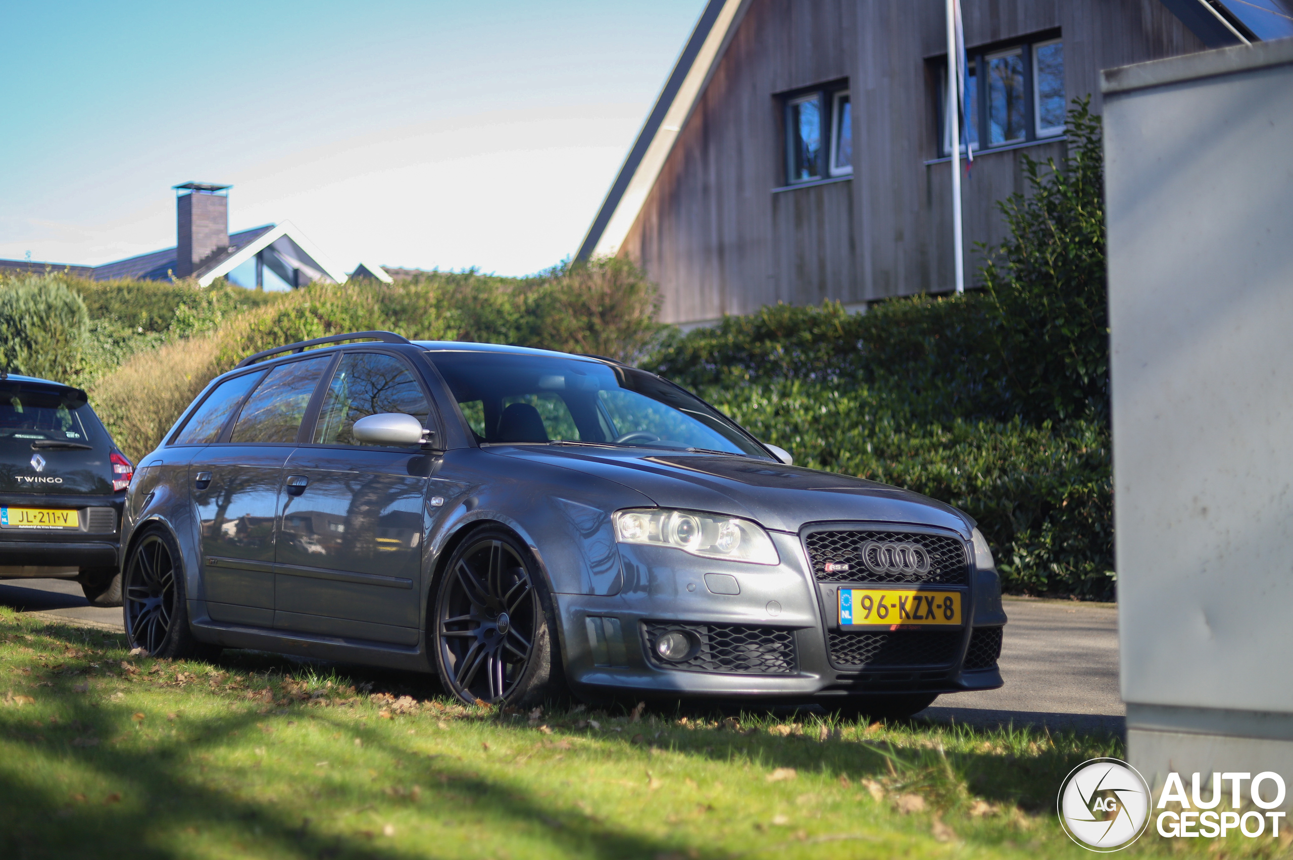 Audi RS4 Avant B7