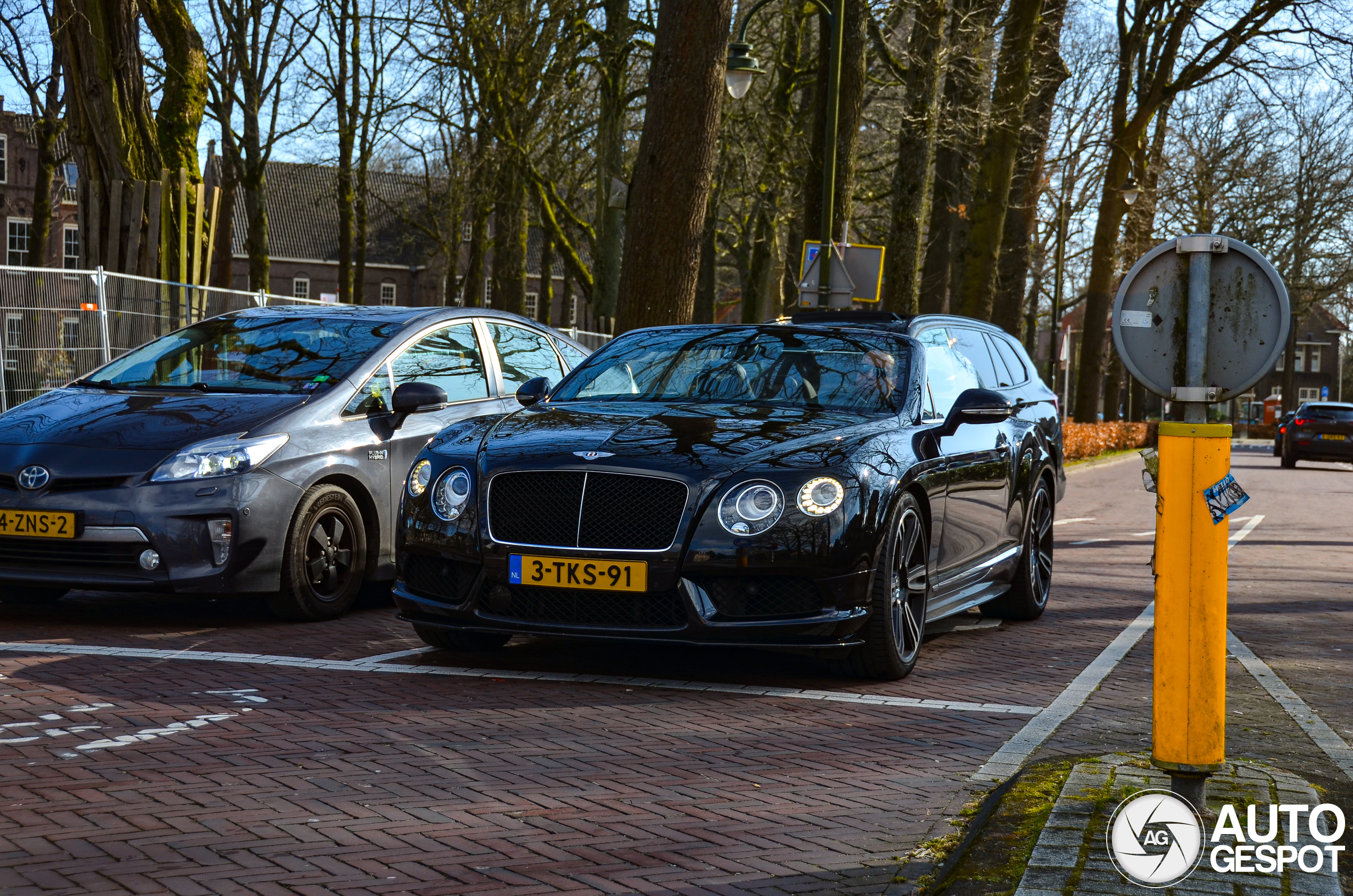 Bentley Continental GTC V8 S
