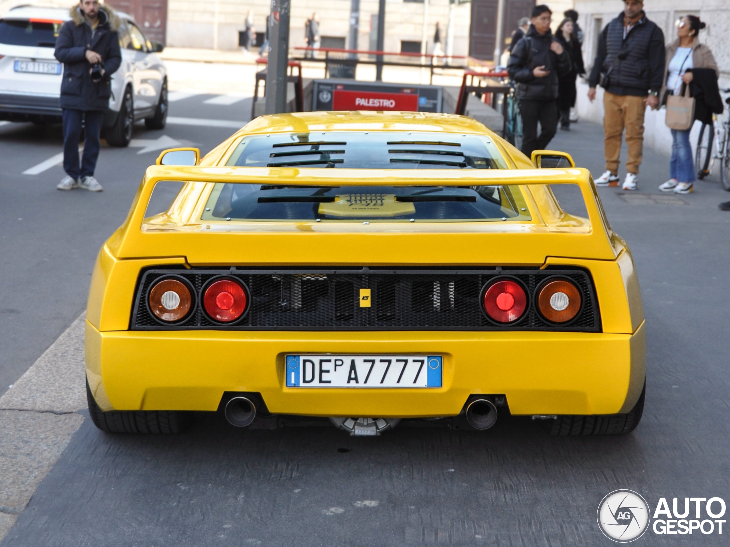 Ferrari 348 TB Koenig Special is wat het Mansory van nu is