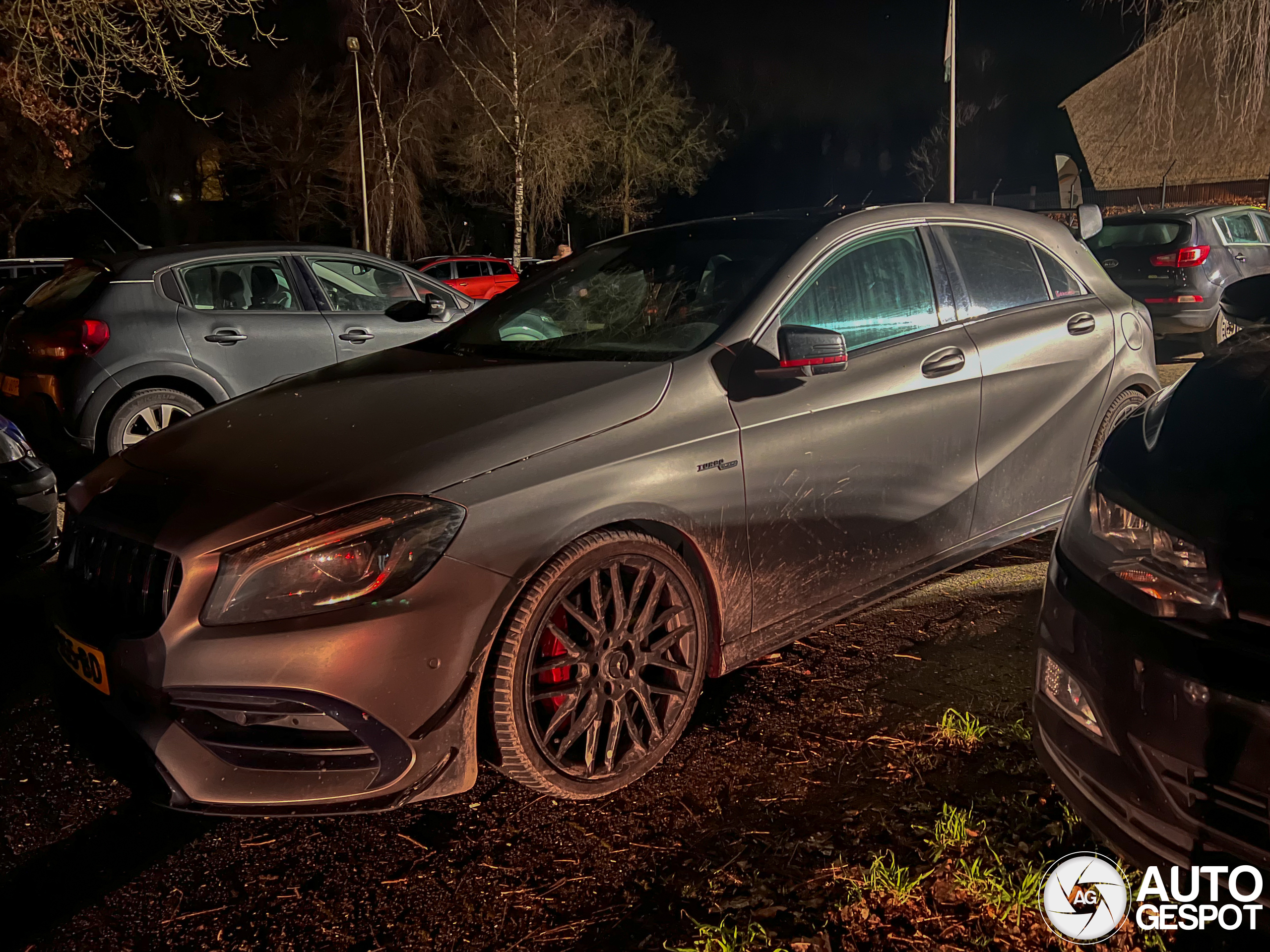 Mercedes-AMG A 45 W176 2015
