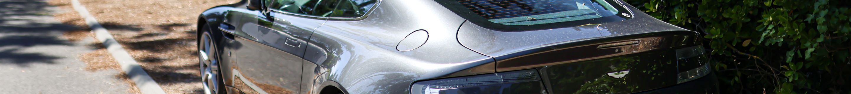 Aston Martin V8 Vantage