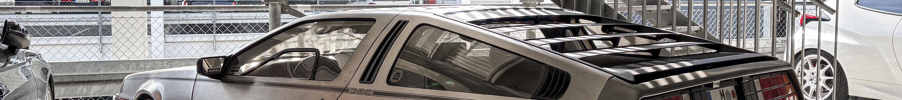 DeLorean DMC-12