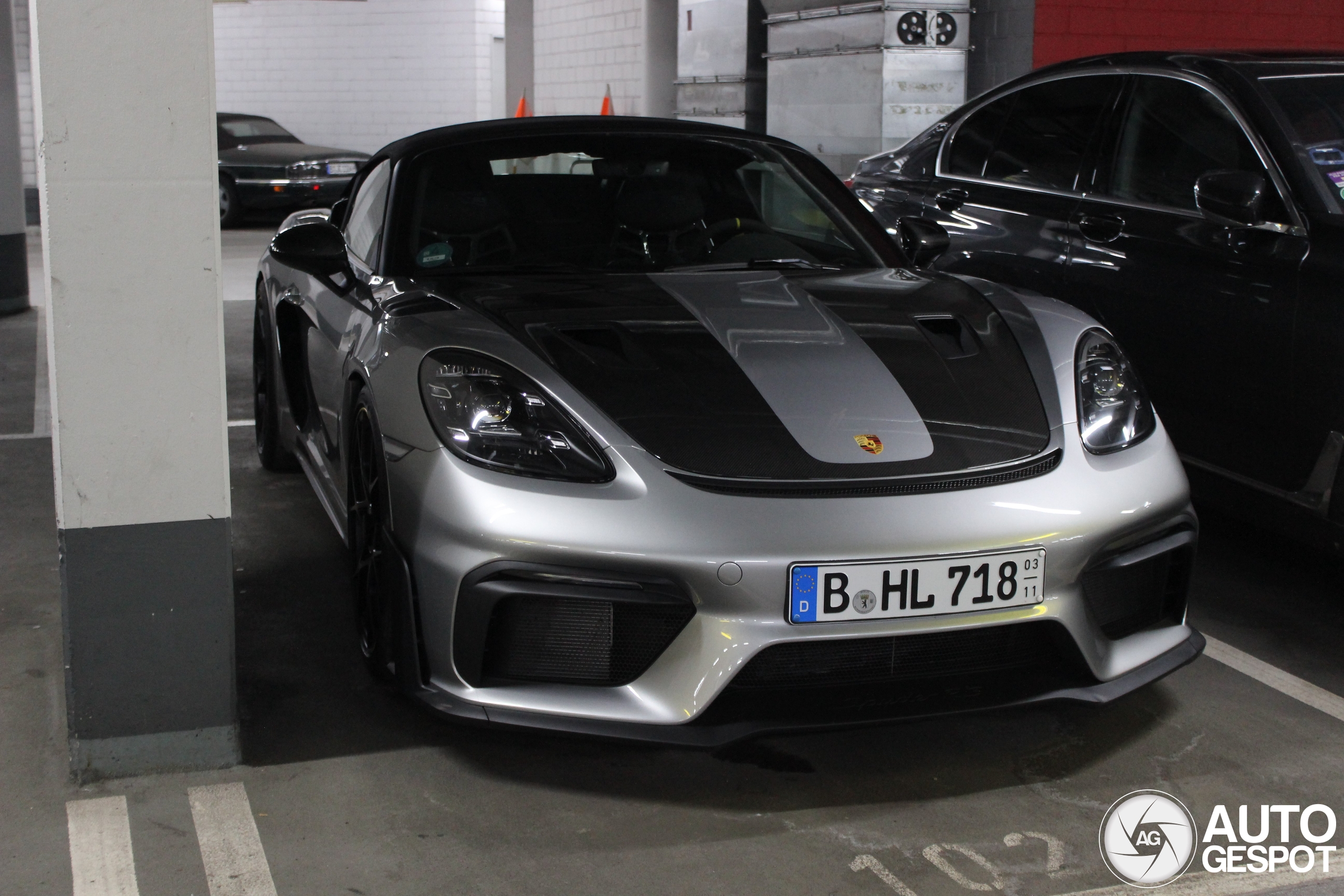 Porsche 718 Spyder RS Weissach Package