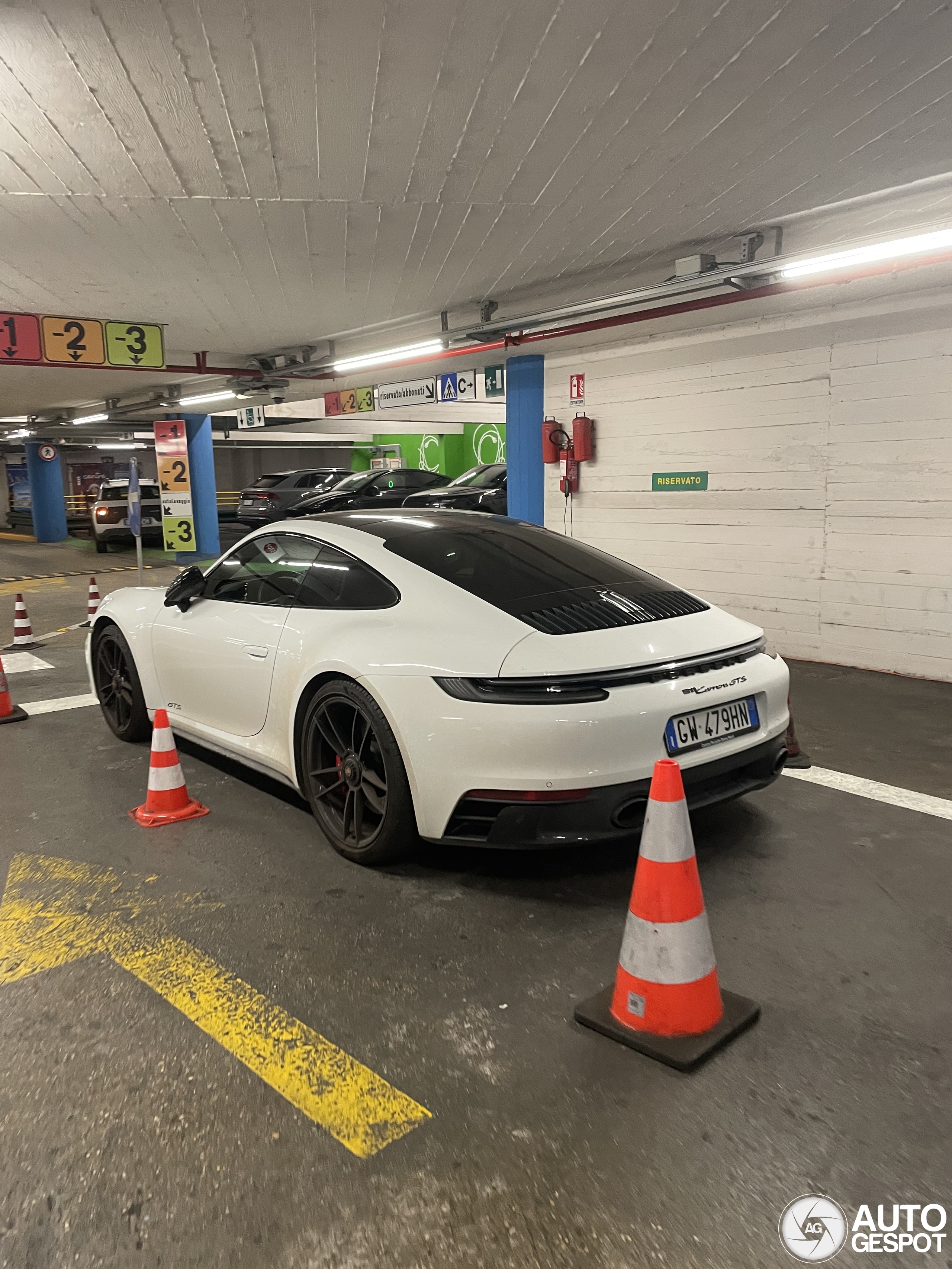 Porsche 992 Carrera GTS