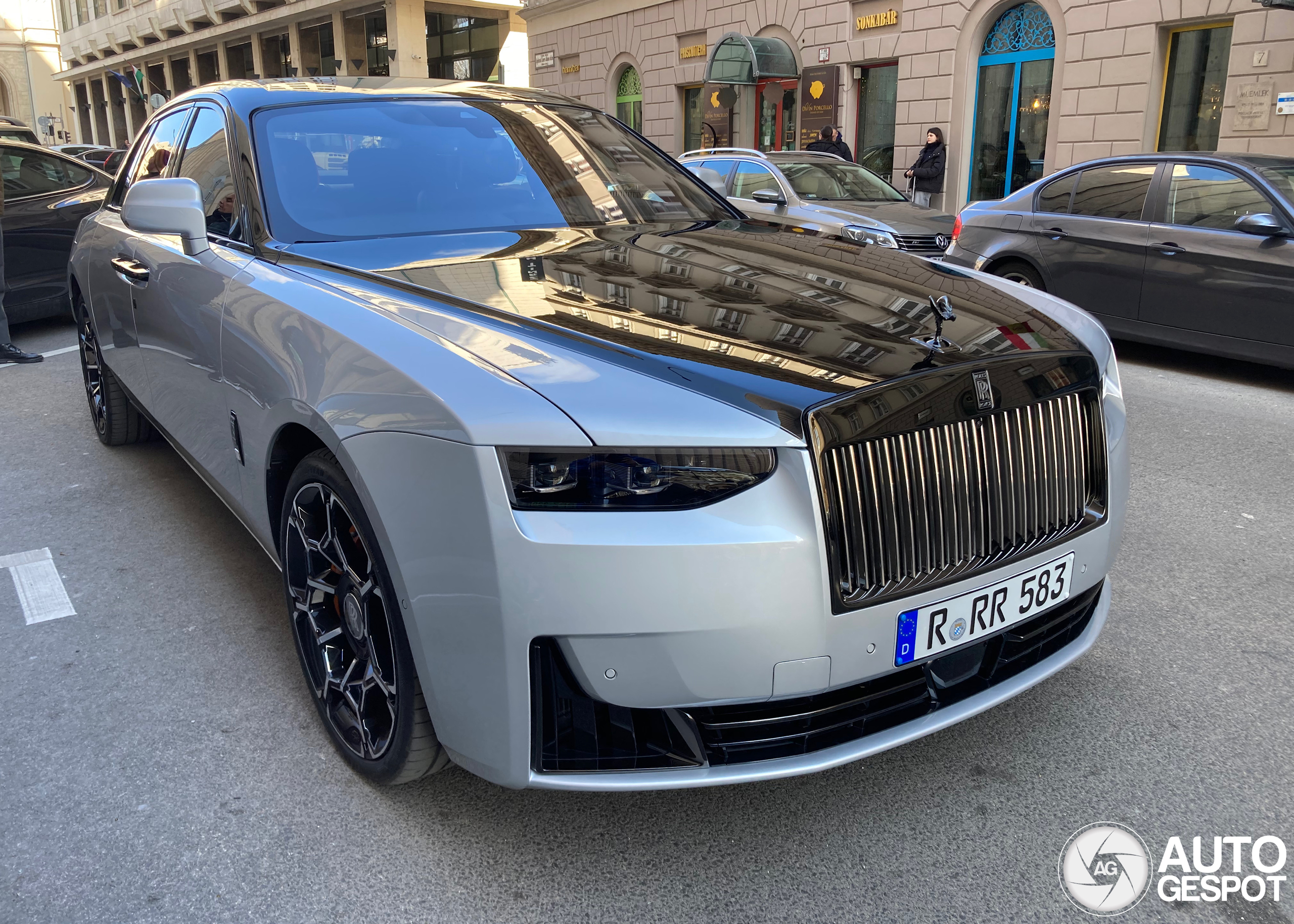 Primeur gespot: Rolls-Royce Ghost Series II Black Badge
