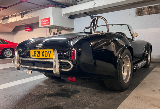 AC Cobra 427