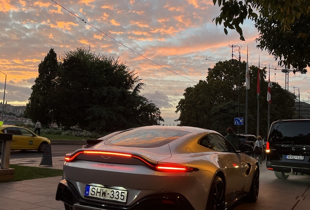 Aston Martin V8 Vantage 2018