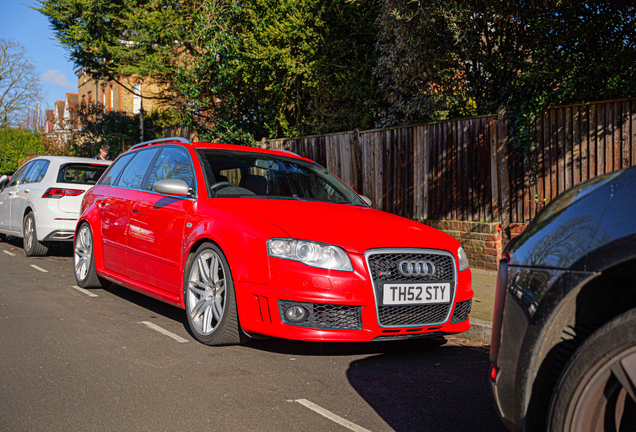 Audi RS4 Avant B7