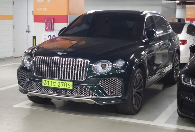 Bentley Bentayga Azure 2024