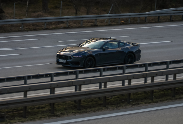 Ford Mustang Dark Horse 2024