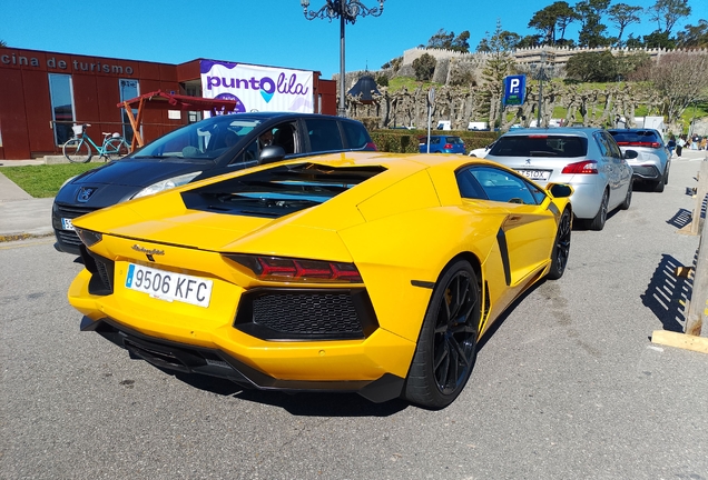 Lamborghini Aventador LP700-4