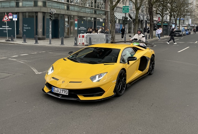 Lamborghini Aventador LP770-4 SVJ