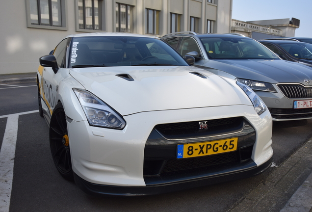 Nissan GT-R