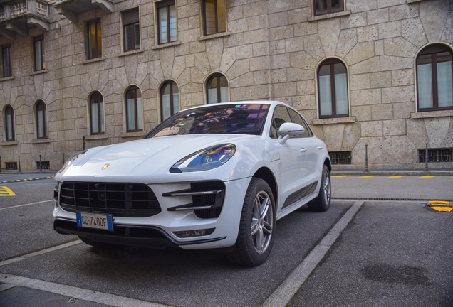 Porsche 95B Macan Turbo