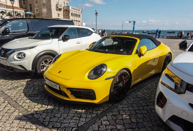 Porsche 992 Carrera GTS Cabriolet