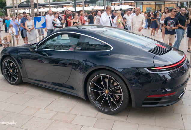 Porsche 992 Carrera 4S Belgian Legend Edition