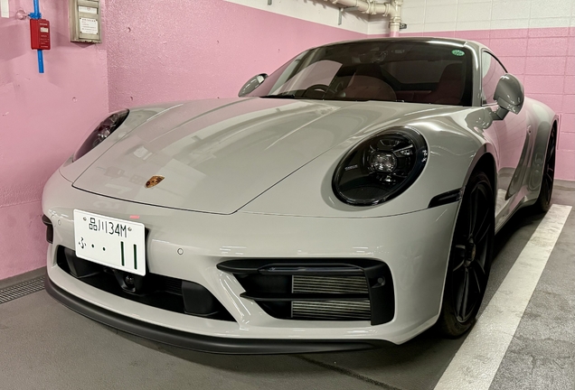 Porsche 992 Carrera GTS