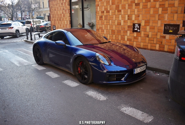 Porsche 992 Carrera GTS
