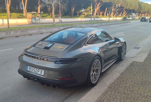 Porsche 992 S/T