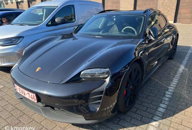 Porsche Taycan GTS Sport Turismo