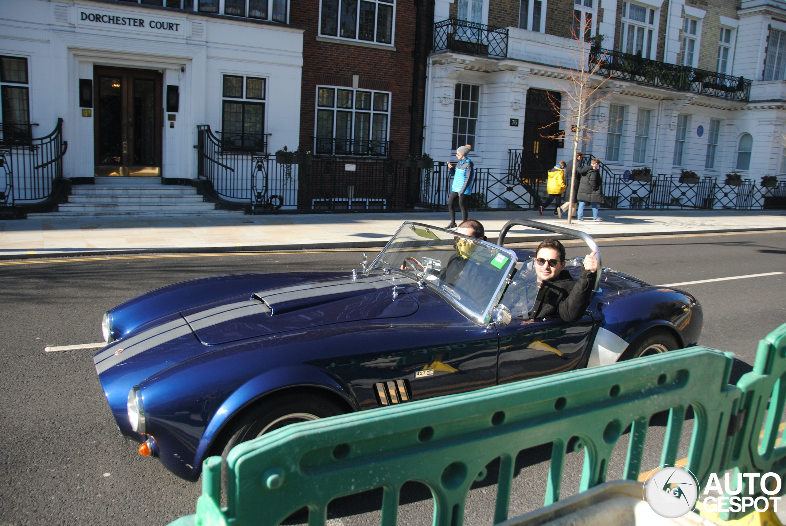 AC Cobra 427