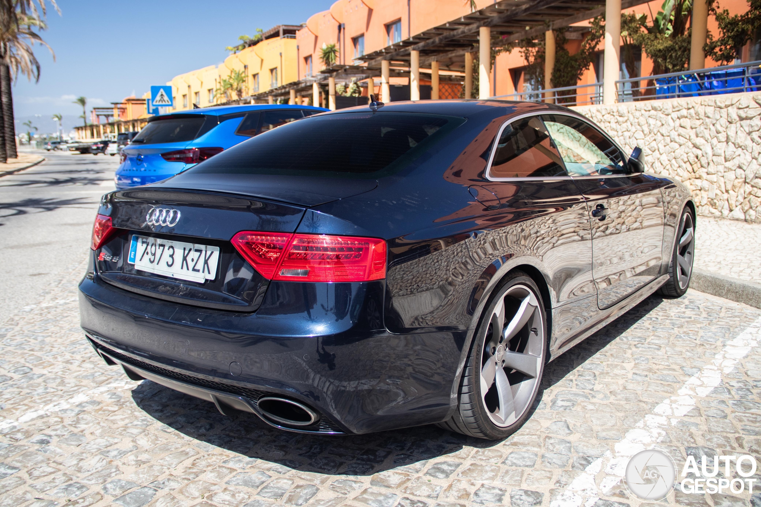 Audi RS5 B8 2012