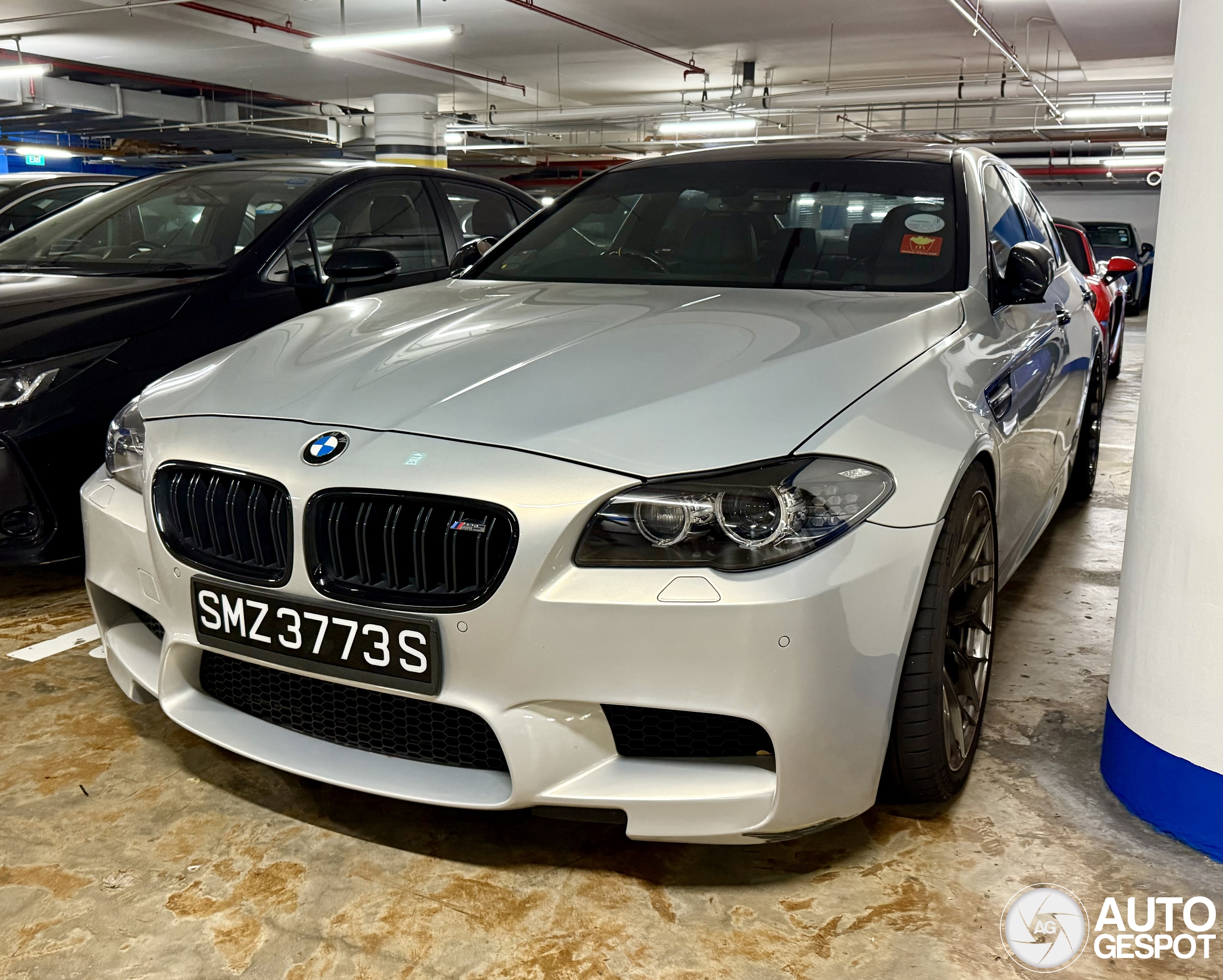 BMW M5 F10 2011