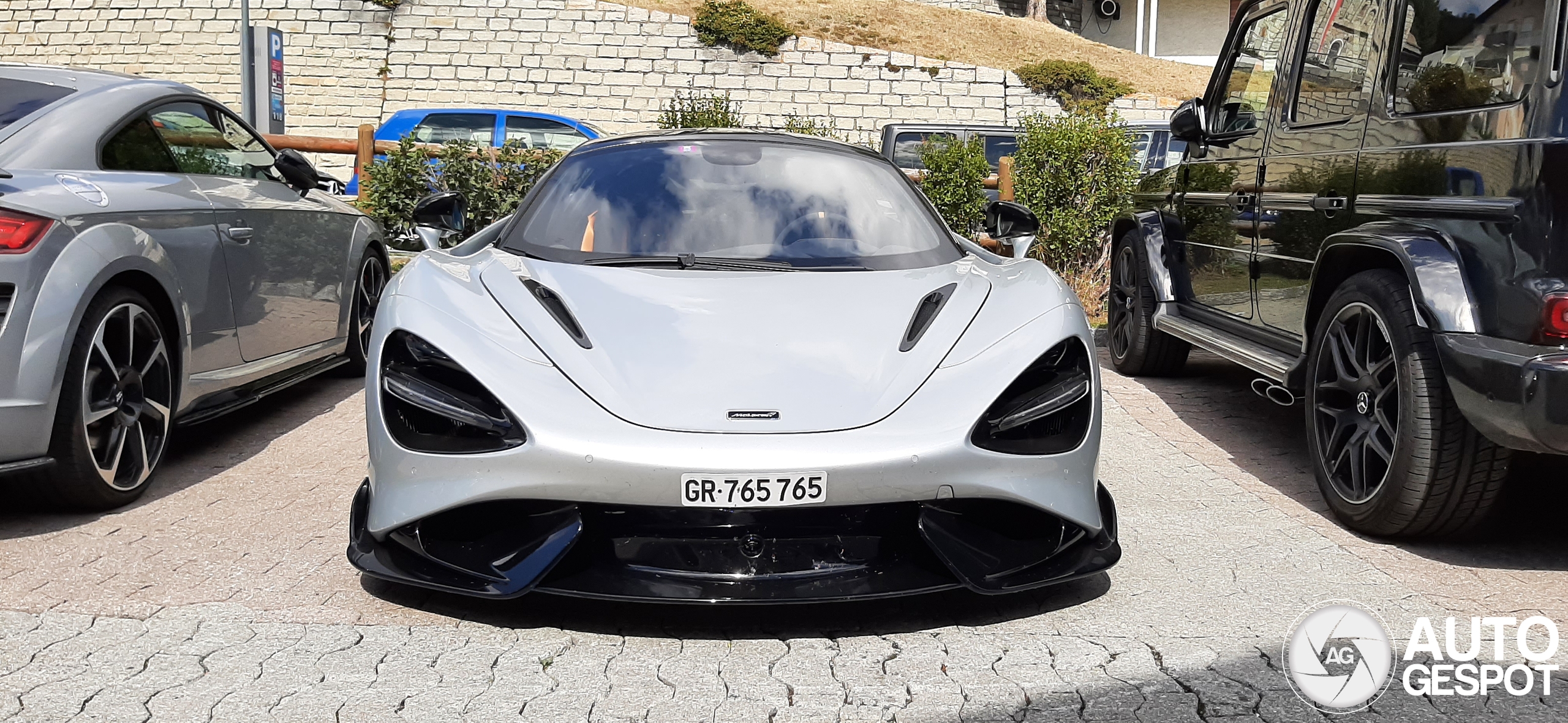 McLaren 765LT