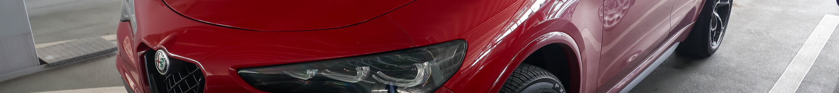 Alfa Romeo Stelvio Quadrifoglio 2023