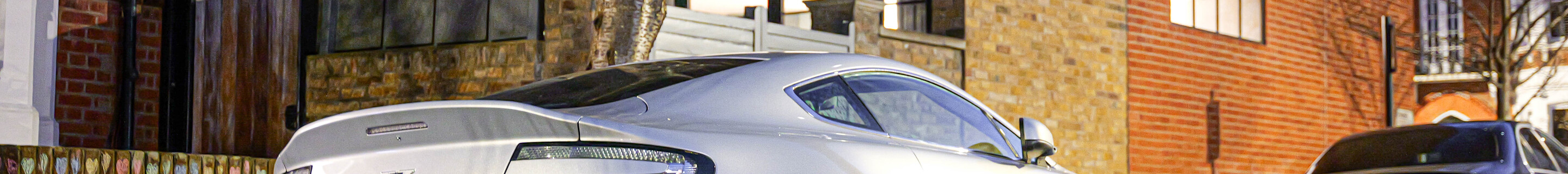 Aston Martin V12 Vantage S