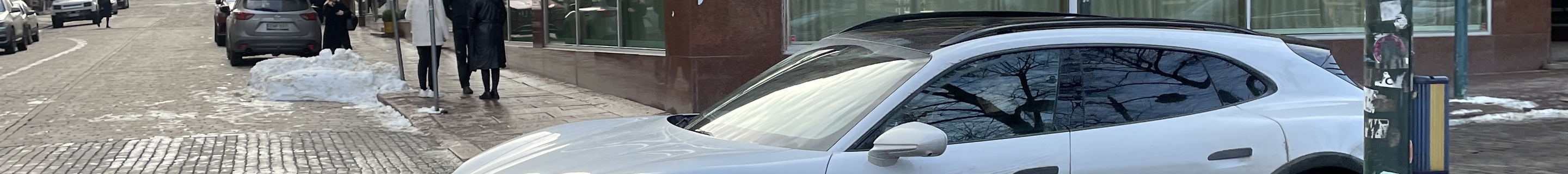 Porsche Taycan Turbo Cross Turismo