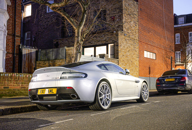 Aston Martin V12 Vantage S