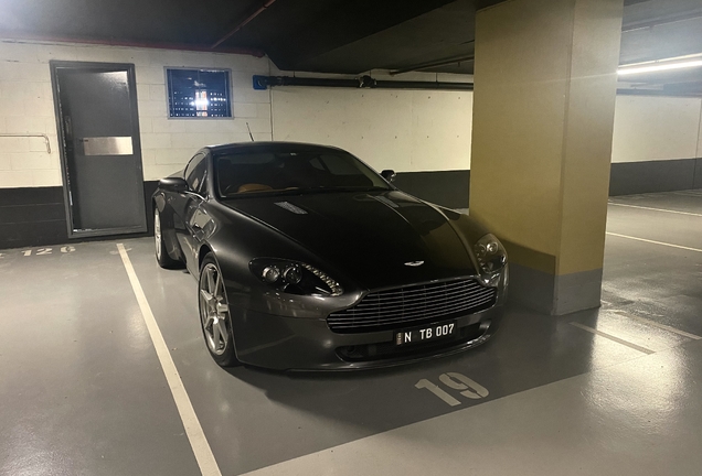 Aston Martin V8 Vantage
