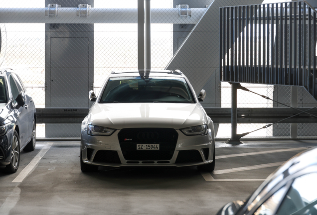 Audi RS4 Avant B8