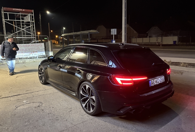 Audi RS4 Avant B9