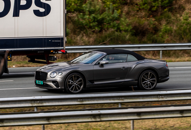 Bentley Continental GTC 2019