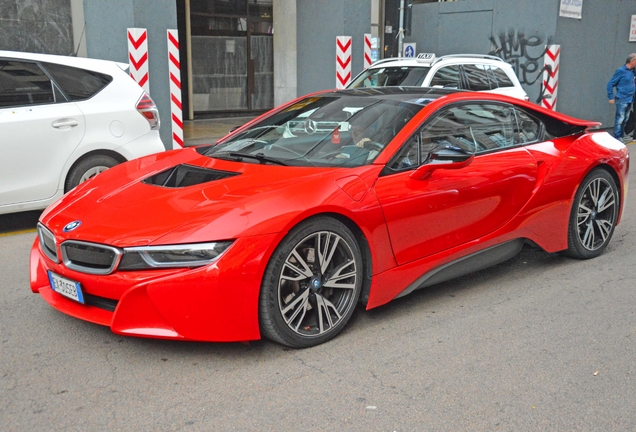 BMW i8