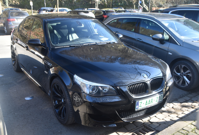 BMW M5 E60 2005