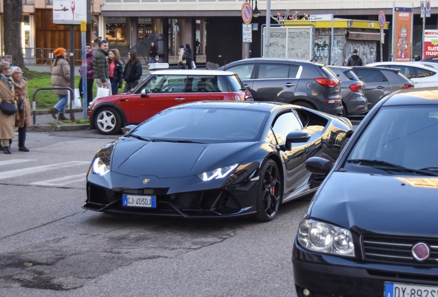 Lamborghini Huracán LP640-4 EVO