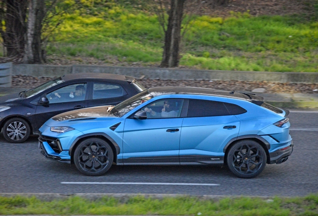 Lamborghini Urus Performante