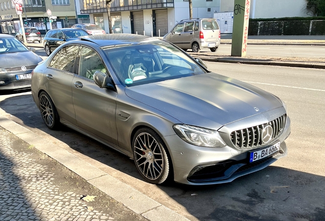 Mercedes-AMG C 63 S W205