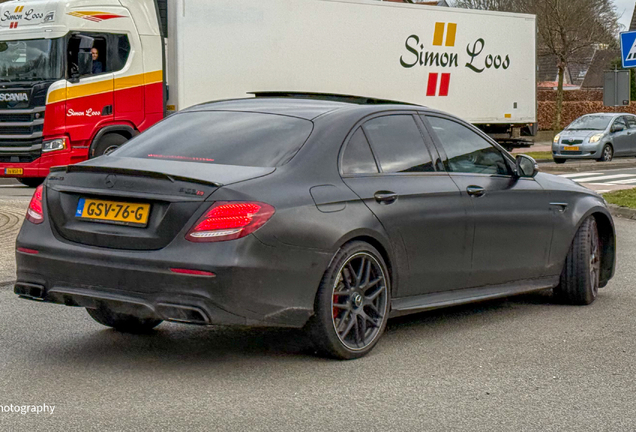 Mercedes-AMG E 63 S W213